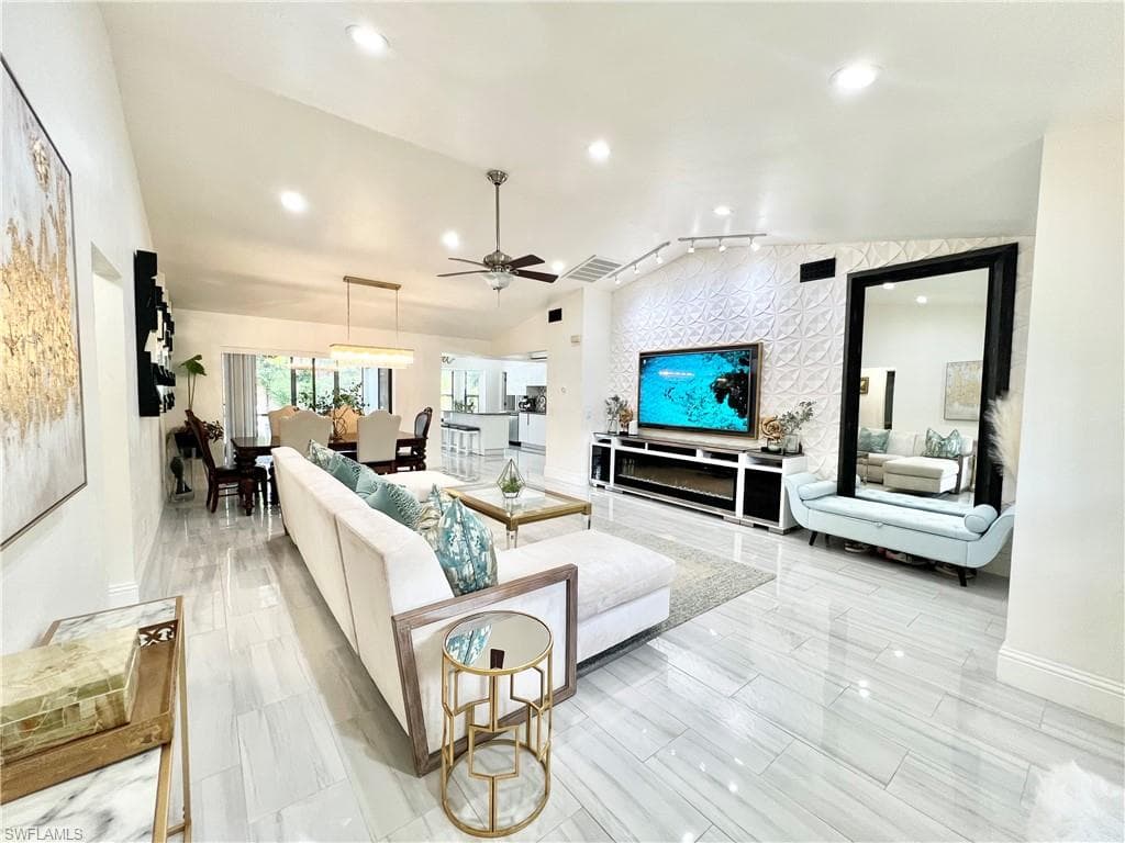 2499 River Reach Dr, Naples, FL 34104-6