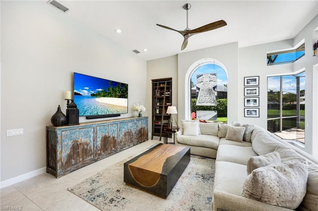 7998 Beaumont Ct, Naples, FL 34109-13