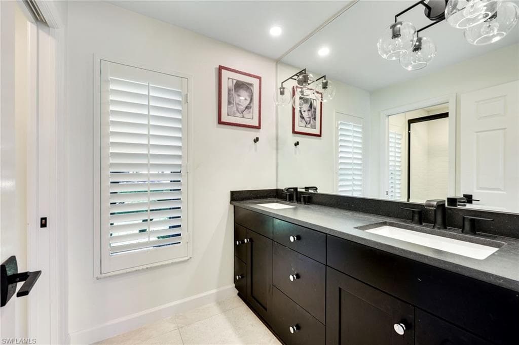 7998 Beaumont Ct, Naples, FL 34109-21