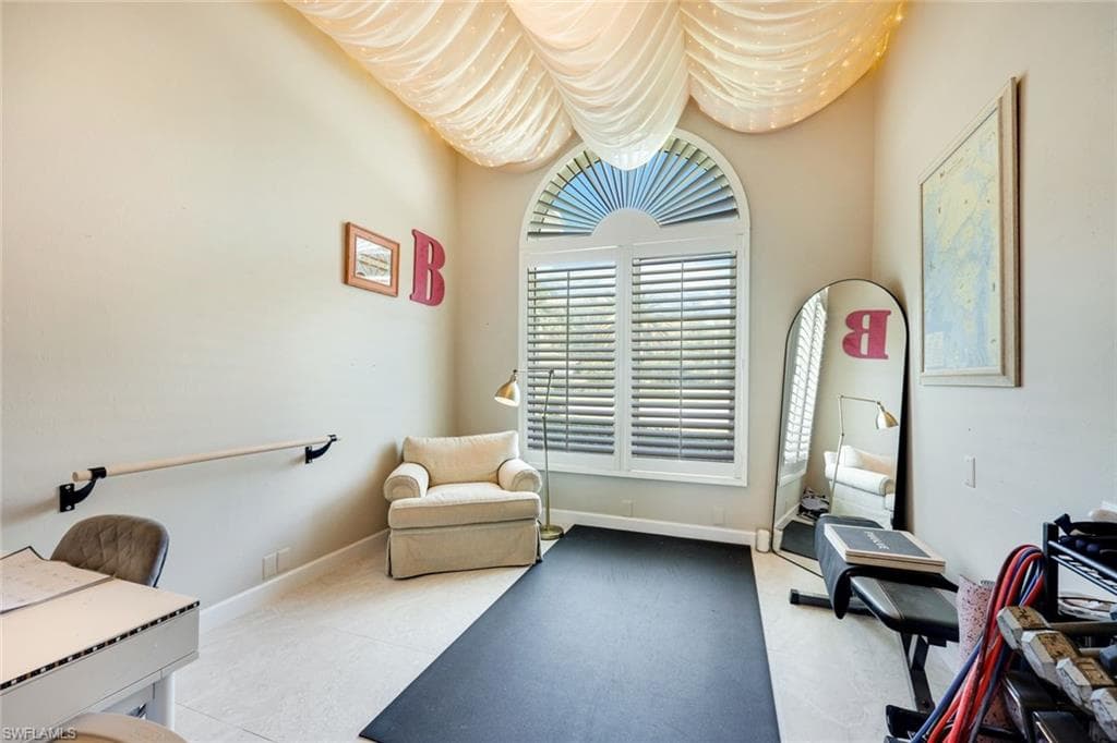 7998 Beaumont Ct, Naples, FL 34109-25