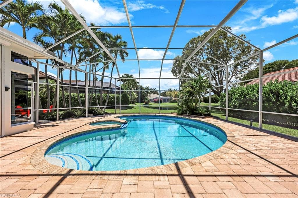 7998 Beaumont Ct, Naples, FL 34109-29