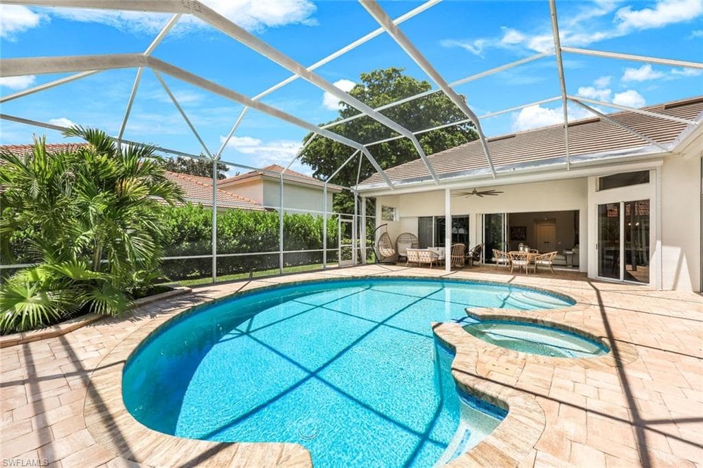 7998 Beaumont Ct, Naples, FL 34109-30