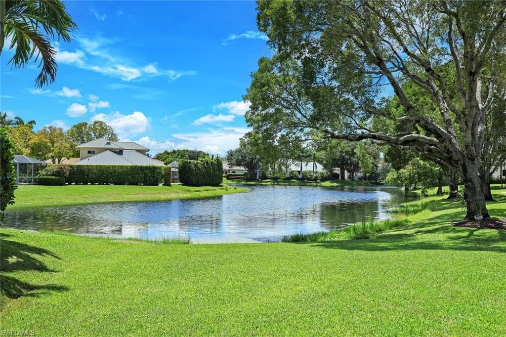 7998 Beaumont Ct, Naples, FL 34109-32