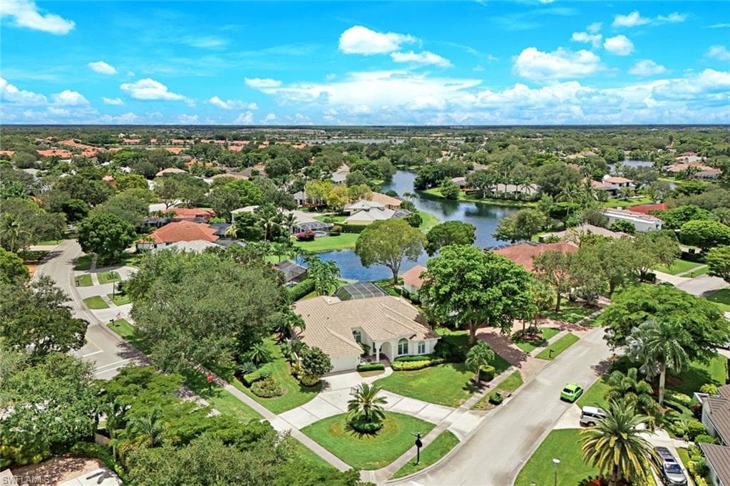 7998 Beaumont Ct, Naples, FL 34109-33