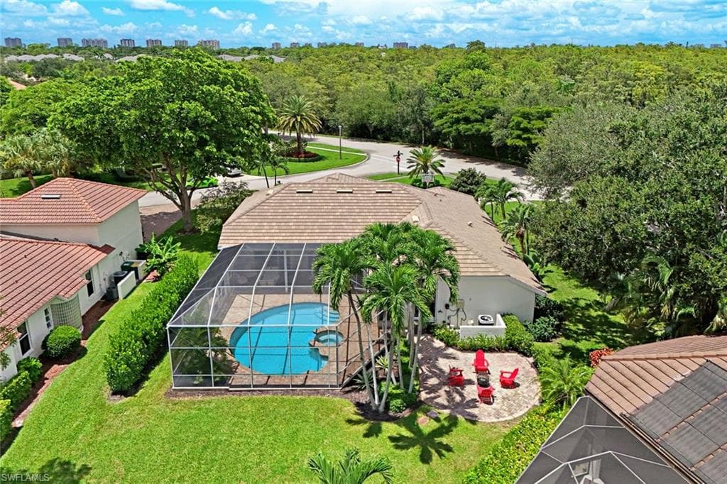 7998 Beaumont Ct, Naples, FL 34109-34