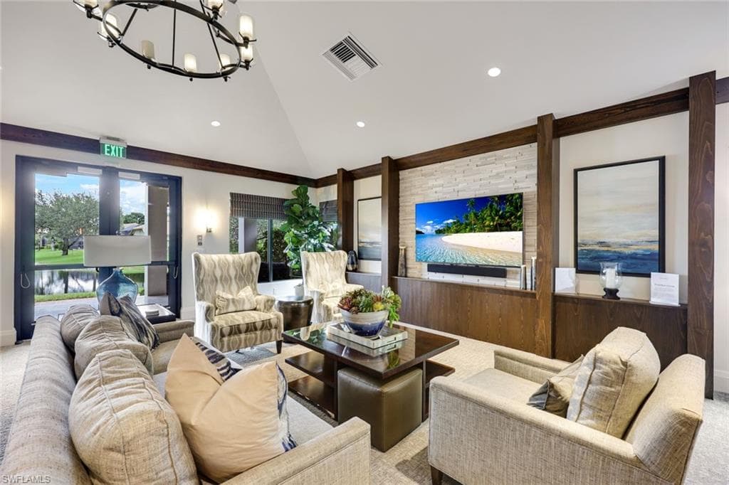 7998 Beaumont Ct, Naples, FL 34109-42