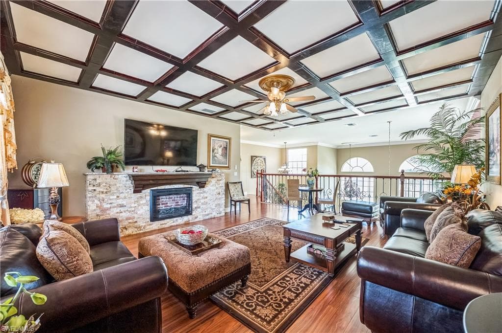 1841 Senegal Date Dr, Naples, FL 34119-14