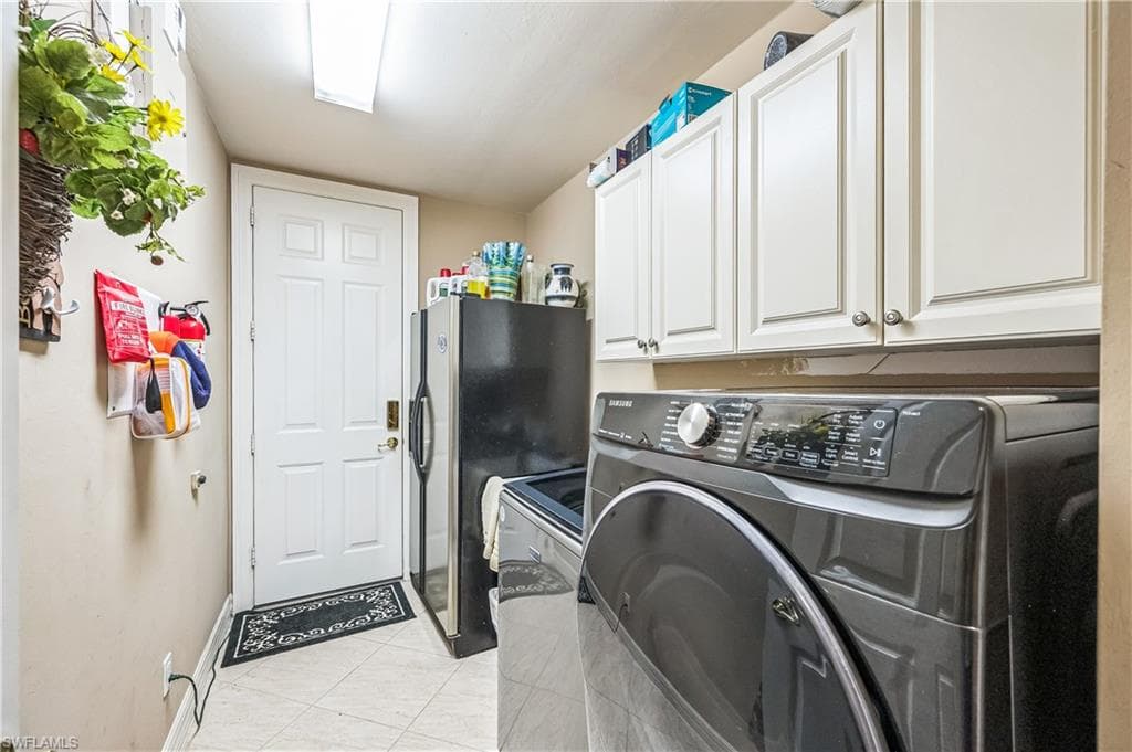 1841 Senegal Date Dr, Naples, FL 34119-23