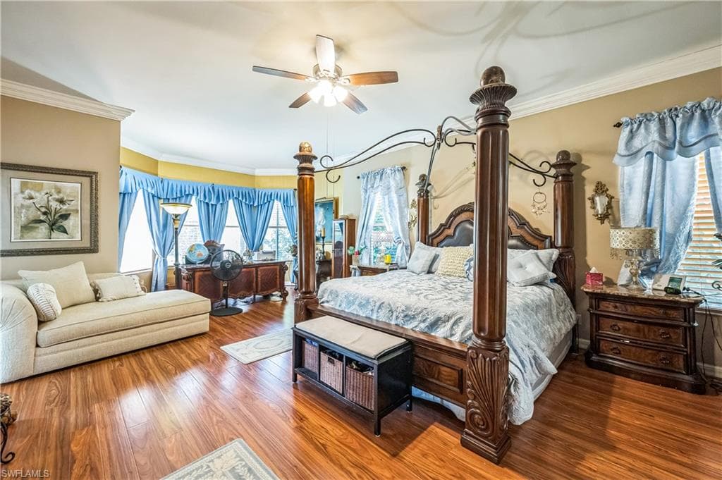 1841 Senegal Date Dr, Naples, FL 34119-30