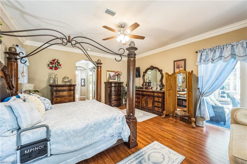 1841 Senegal Date Dr, Naples, FL 34119-31