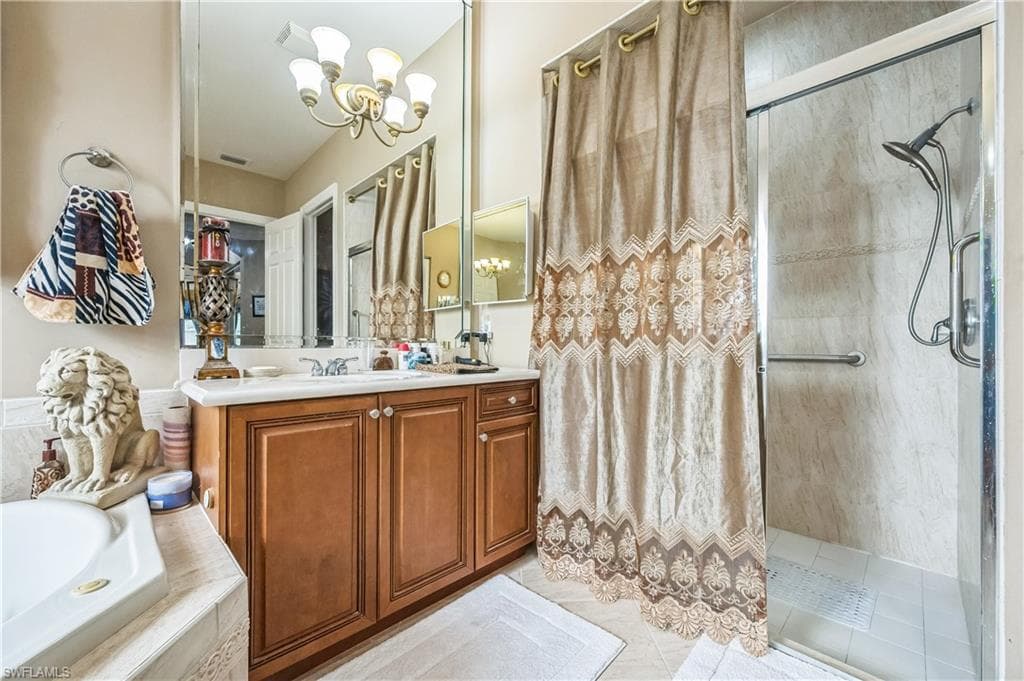 1841 Senegal Date Dr, Naples, FL 34119-34