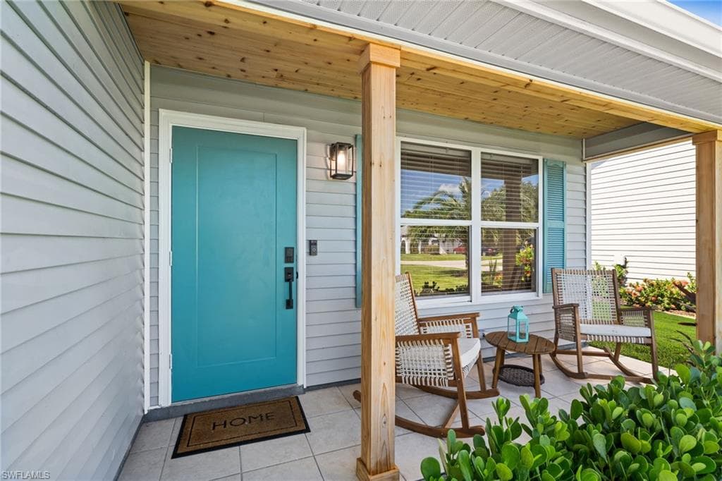 738 95th Ave N, Naples, FL 34108-31