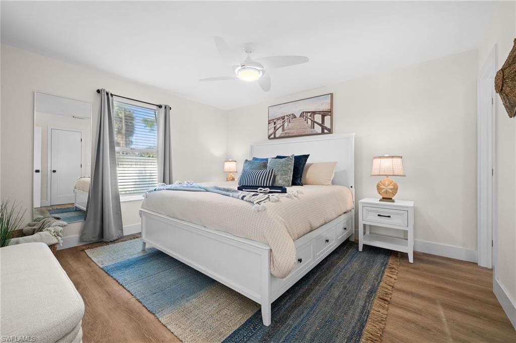 738 95th Ave N, Naples, FL 34108-8