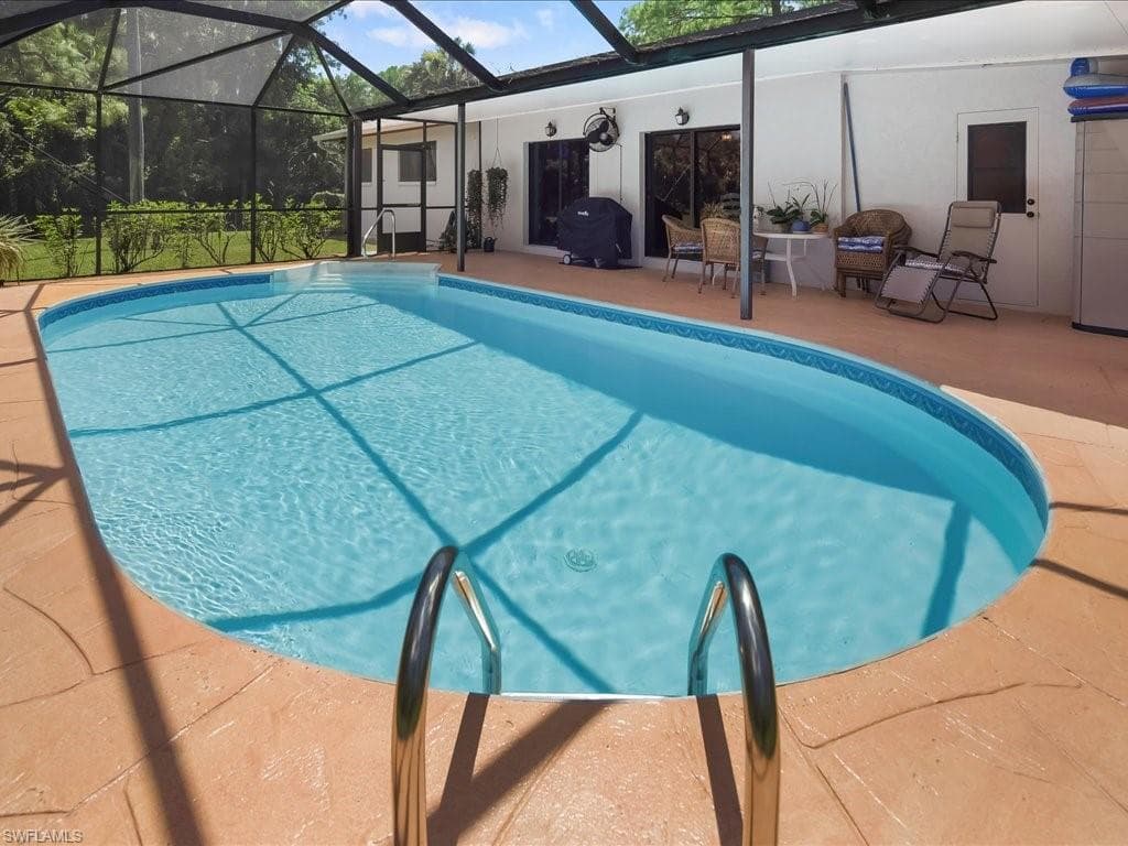 250 17th St NW, Naples, FL 34120-30