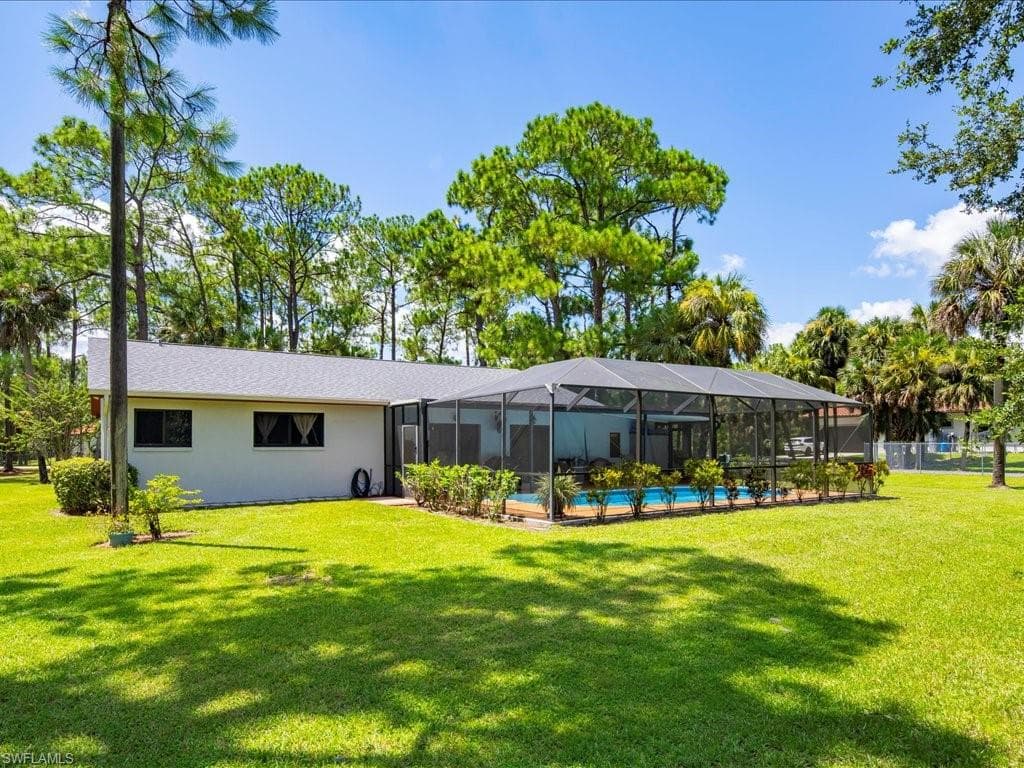 250 17th St NW, Naples, FL 34120-33
