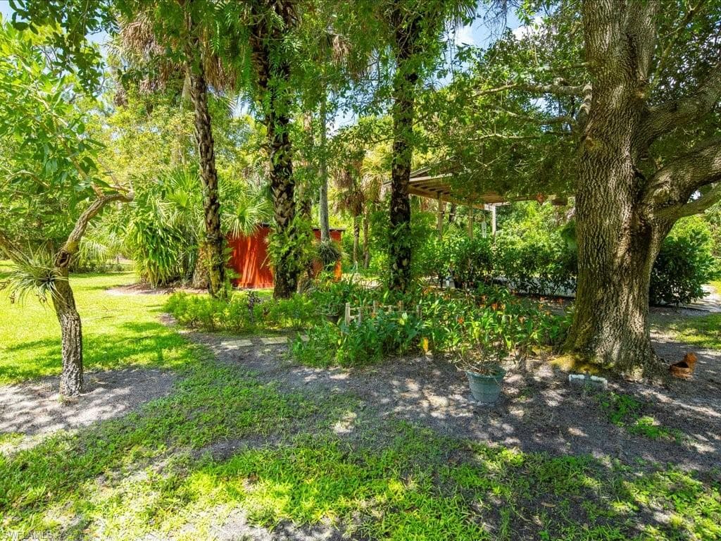 250 17th St NW, Naples, FL 34120-34