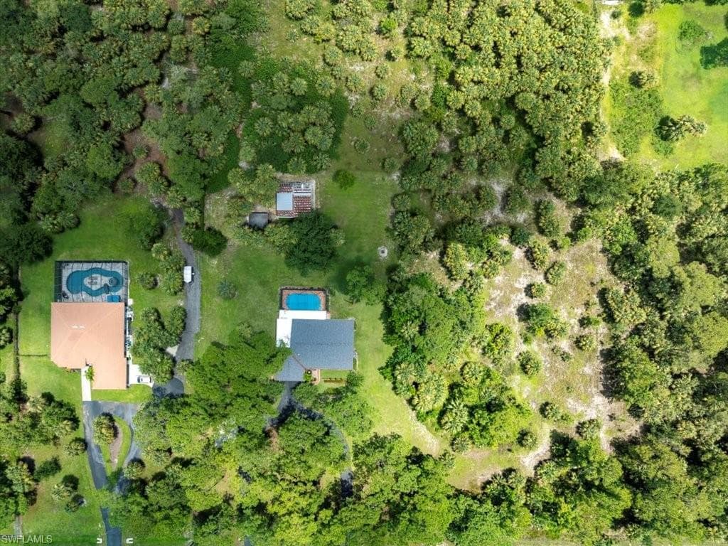 250 17th St NW, Naples, FL 34120-37