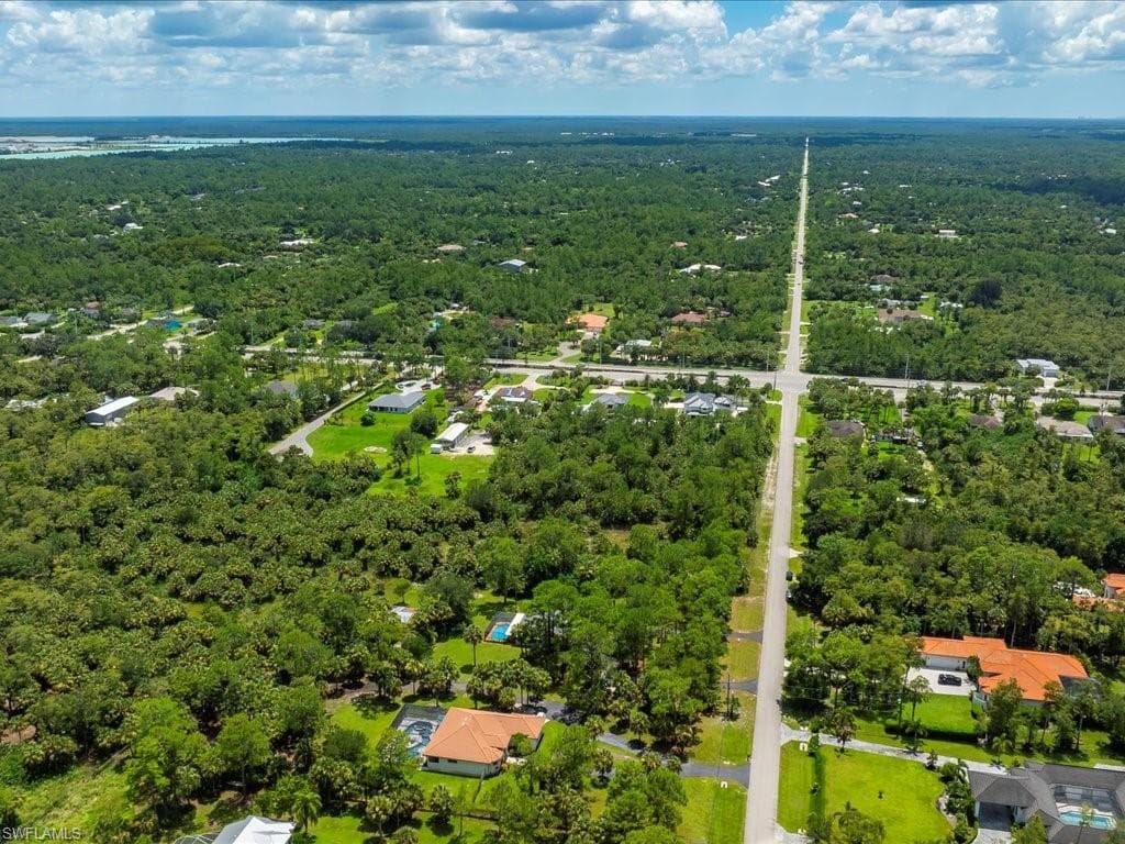 250 17th St NW, Naples, FL 34120-41