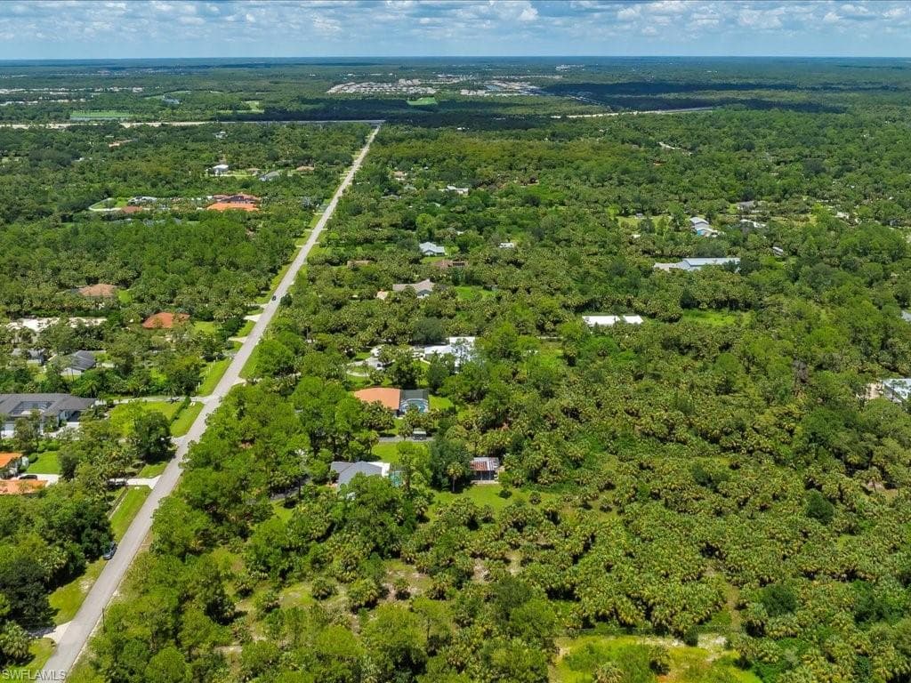 250 17th St NW, Naples, FL 34120-44
