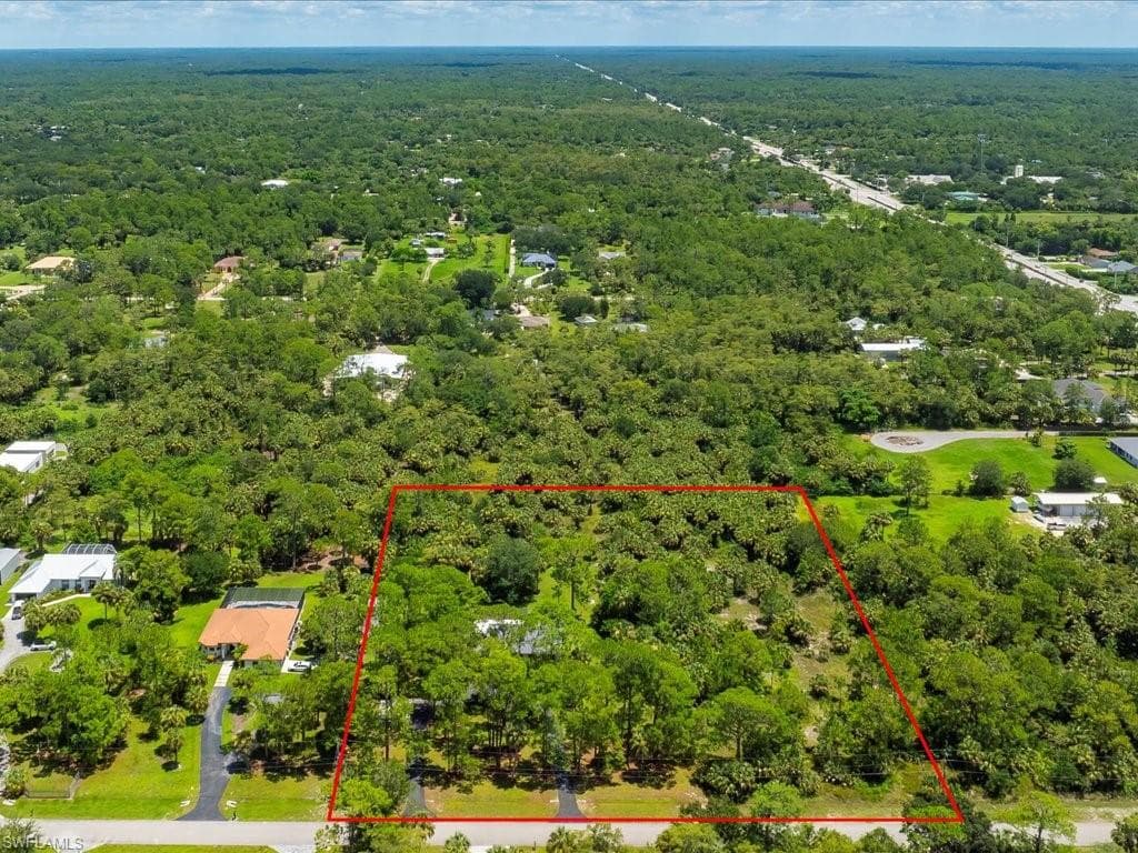250 17th St NW, Naples, FL 34120-6