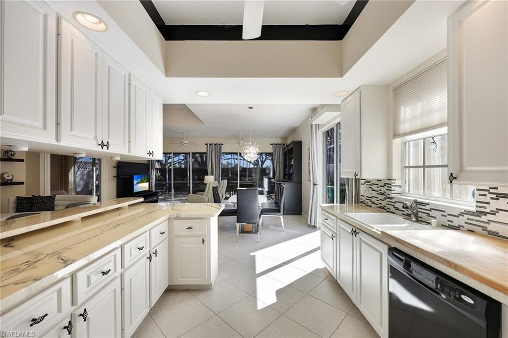 5972 Via Bella Ct, Naples, FL 34109-13