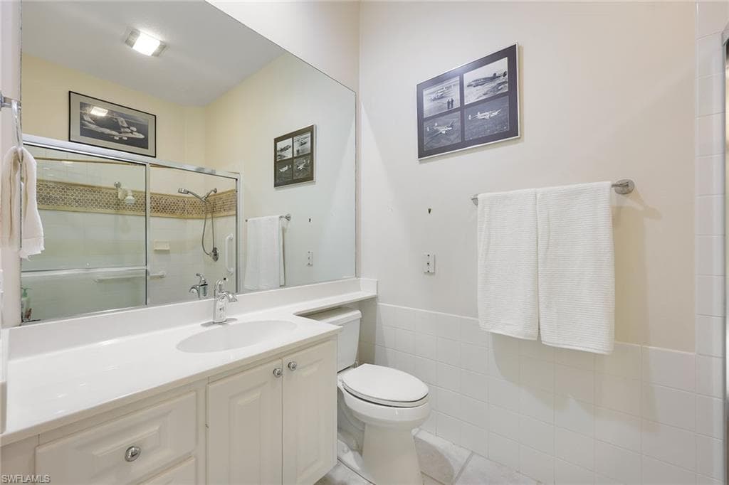 5972 Via Bella Ct, Naples, FL 34109-20