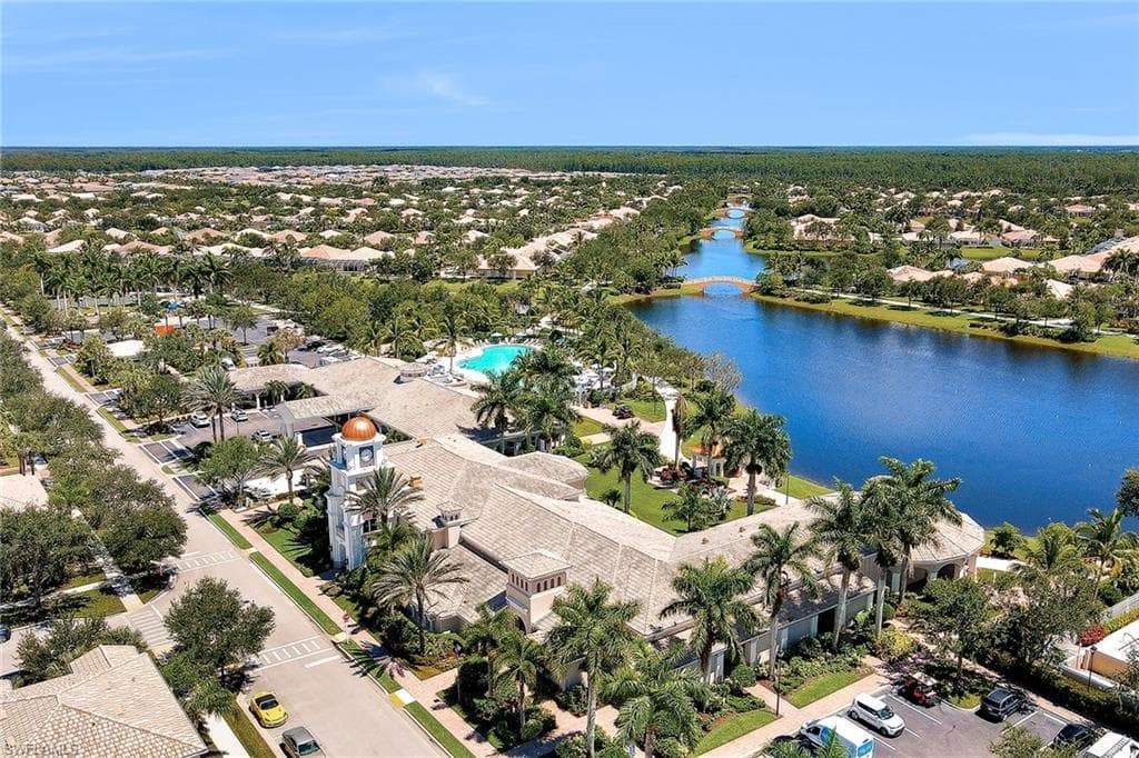 5972 Via Bella Ct, Naples, FL 34109-38