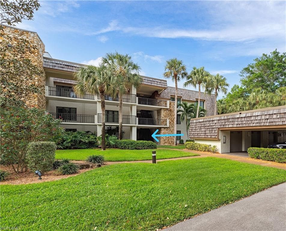 108 Wilderness Dr 132, Naples, FL 34105-19