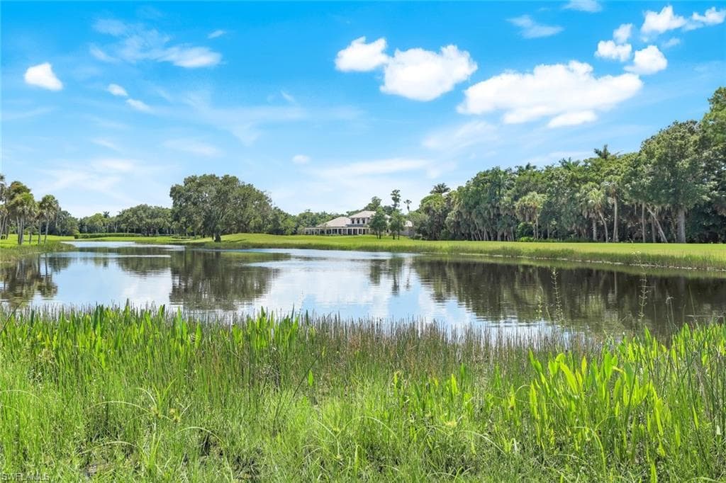 108 Wilderness Dr 132, Naples, FL 34105-4