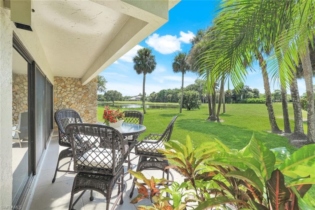 108 Wilderness Dr 132, Naples, FL 34105-5