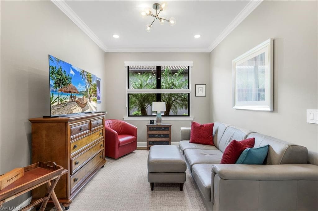 9721 Everglades Dr, Naples, FL 34120-23