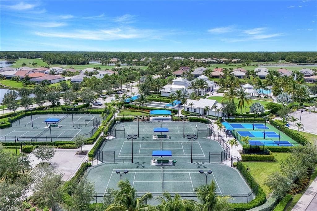 9721 Everglades Dr, Naples, FL 34120-39