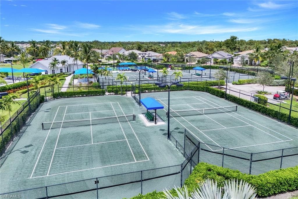 9721 Everglades Dr, Naples, FL 34120-40