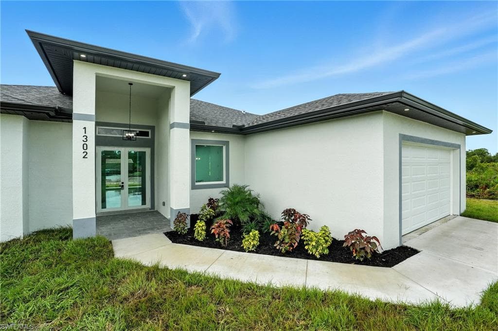 1302 Plumosa Ave, Lehigh Acres, FL 33972-2