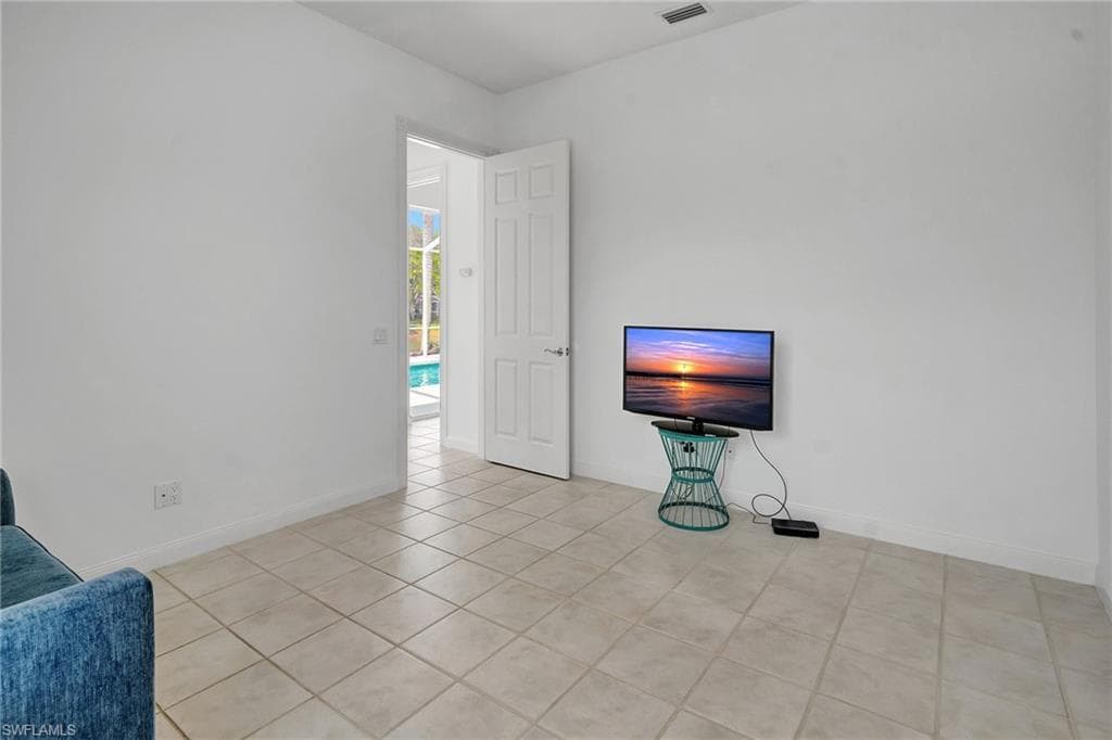 3727 Guadiato Ct, Naples, FL 34109-19