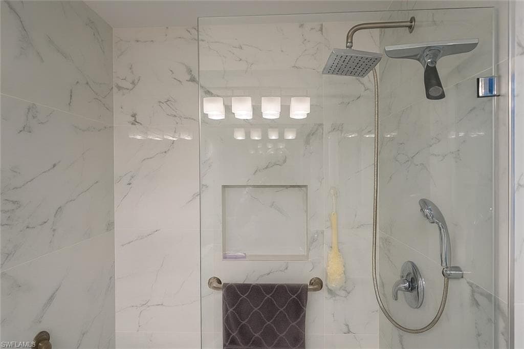 1320 Henley St 2003, Naples, FL 34105-24