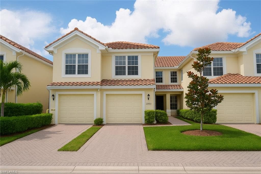 1320 Henley St 2003, Naples, FL 34105-34