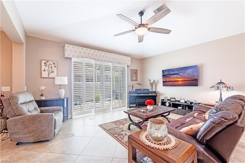 4070 Stow Way, Naples, FL 34116-9
