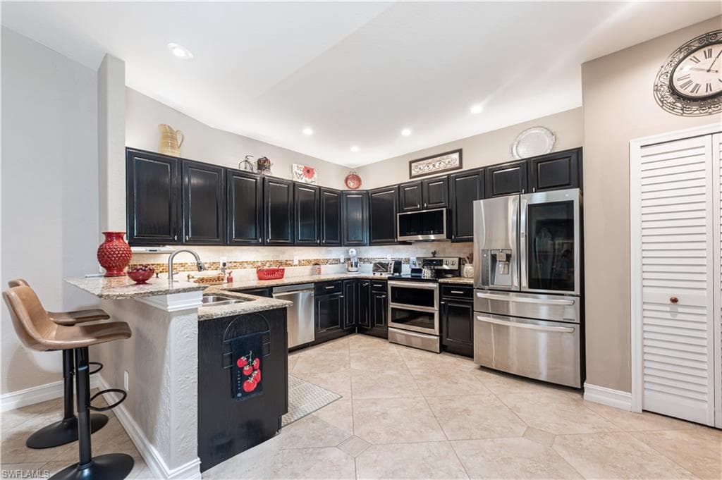 4070 Stow Way, Naples, FL 34116-10