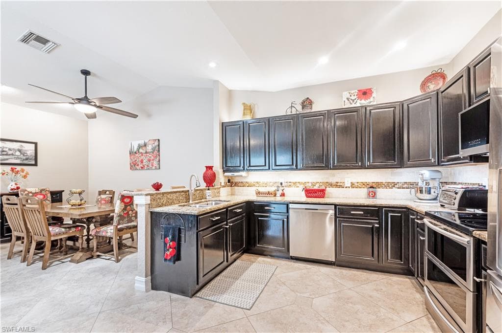 4070 Stow Way, Naples, FL 34116-11