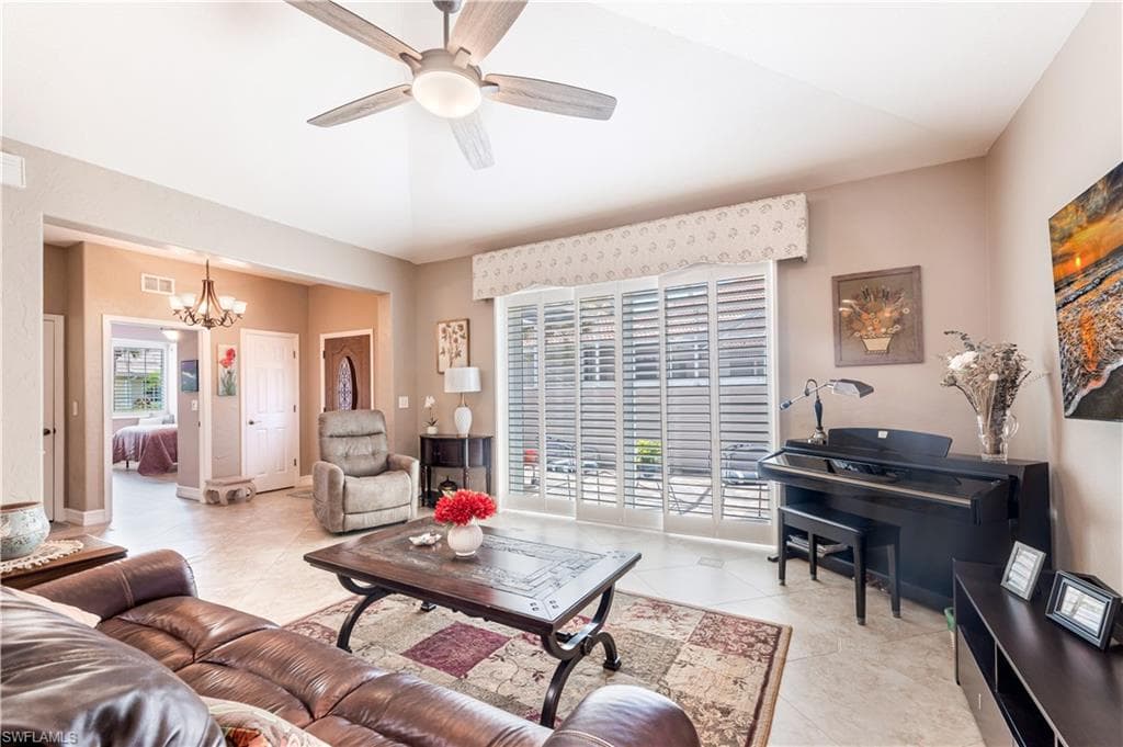 4070 Stow Way, Naples, FL 34116-8