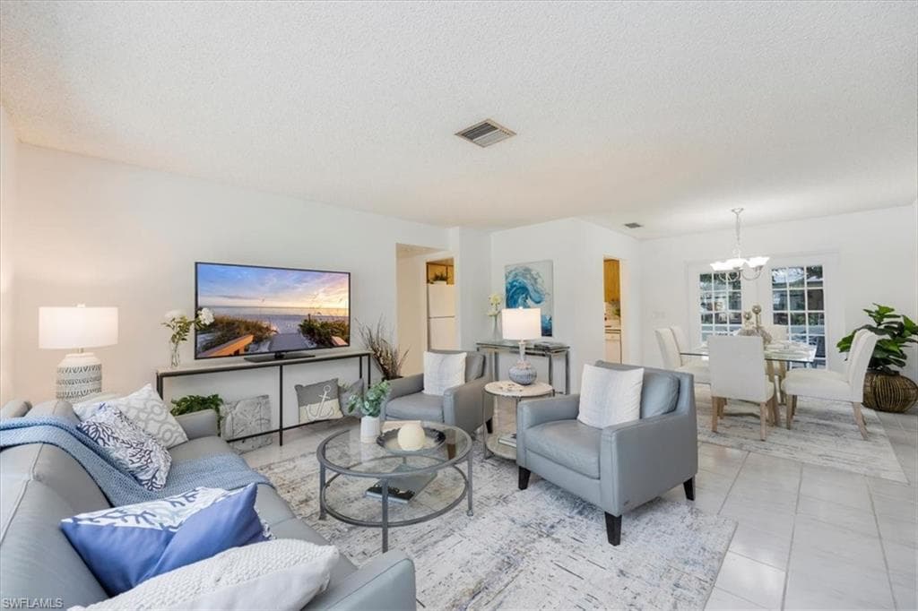 2590 Poinciana St, Naples, FL 34105-3