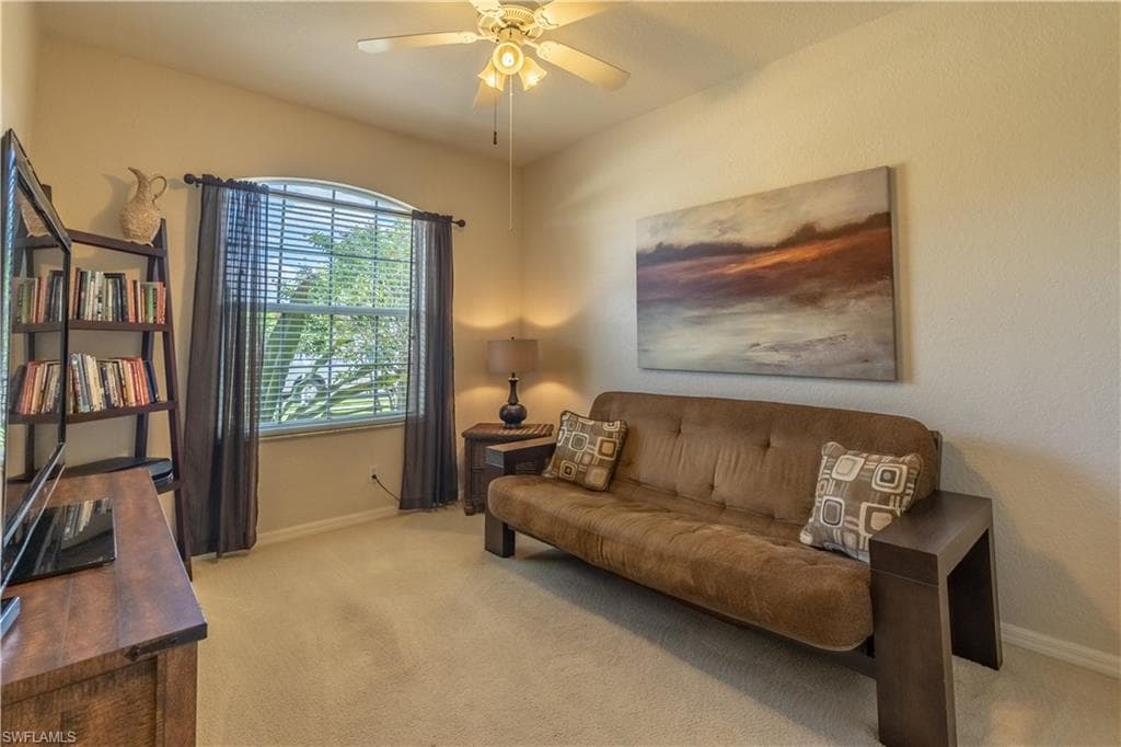 749 Crossfield Cir, Naples, FL 34104-19