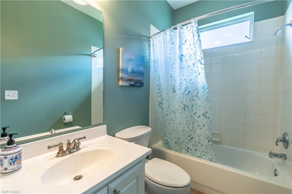 749 Crossfield Cir, Naples, FL 34104-21