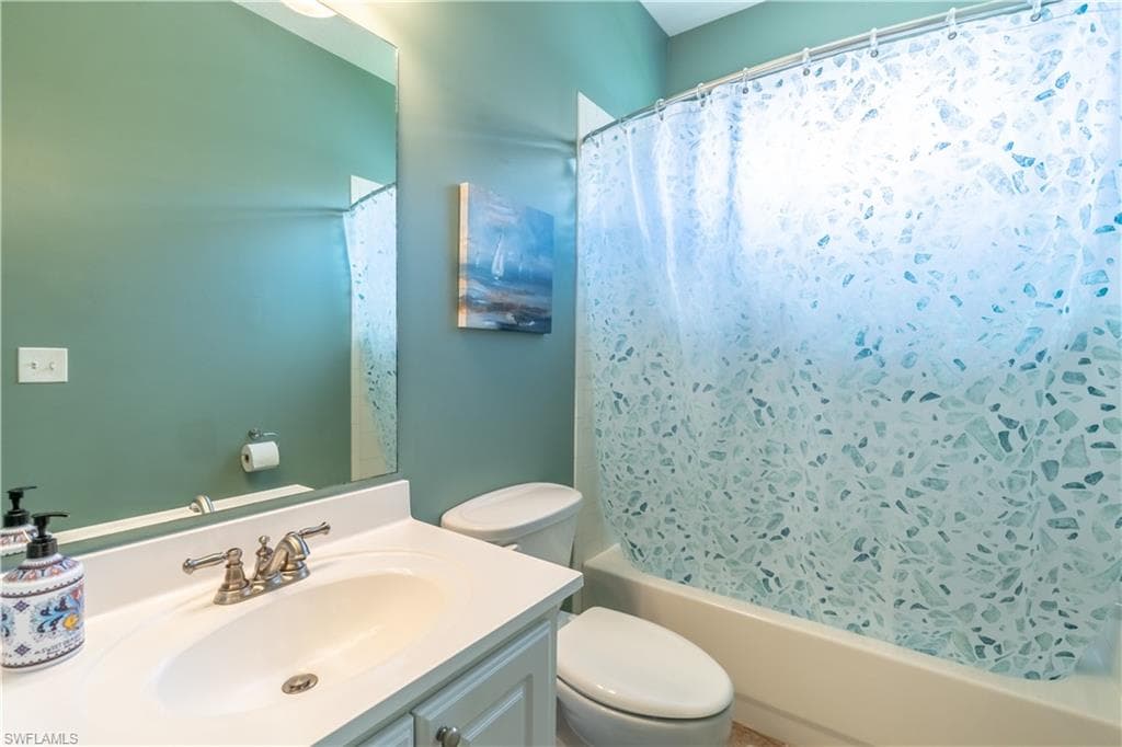 749 Crossfield Cir, Naples, FL 34104-22