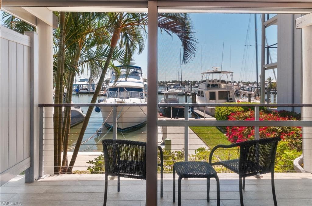 900 Broad Ave S 133/134, Naples, FL 34102-8