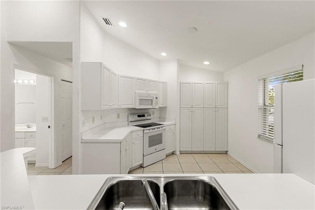 12340 Notting Hill Ln 23, Bonita Springs, FL 34135-10