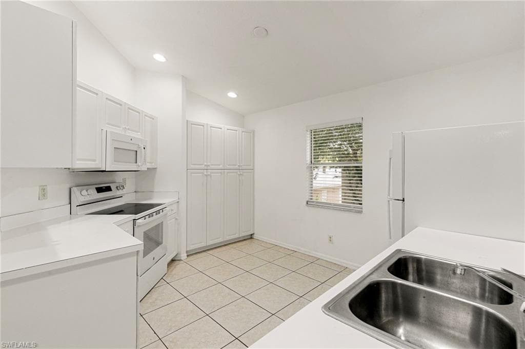 12340 Notting Hill Ln 23, Bonita Springs, FL 34135-11