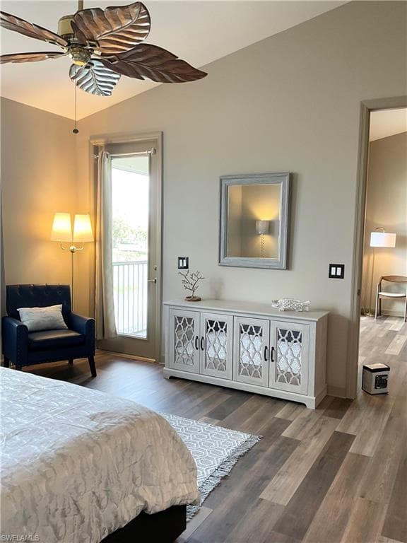 3060 Horizon Ln 1404, Naples, FL 34109-19