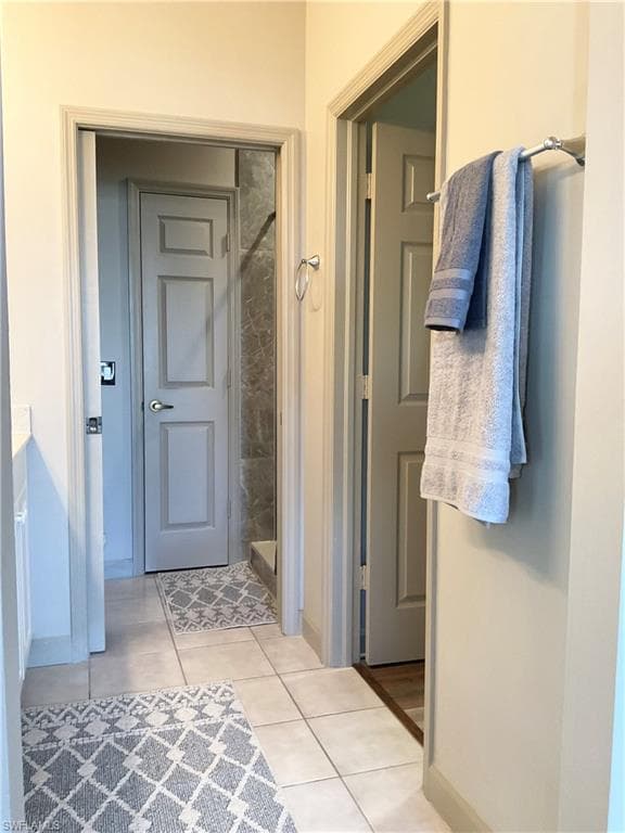 3060 Horizon Ln 1404, Naples, FL 34109-22